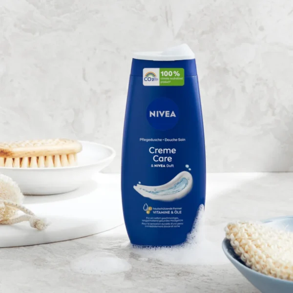 Nivea Caring Moment 2023 świąteczny zestaw kosmetyków, 250 + 250 ml - obrazek 6