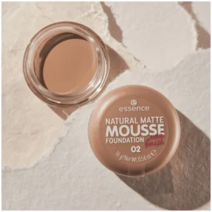 Essence Natural Matte Mousse Foundation podkład do twarzy w musie 02, 16 g