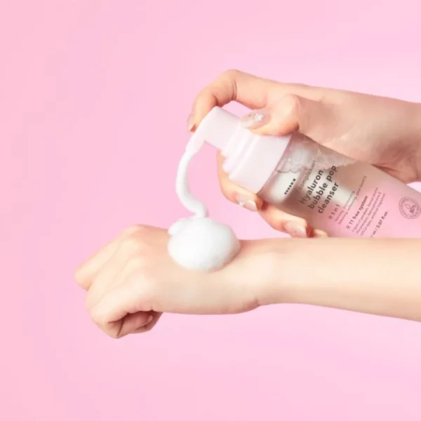 Hanskin Real Complexion pianka do twarzy oczyszczająca z kwasem hialuronowym, 150 ml - obrazek 3